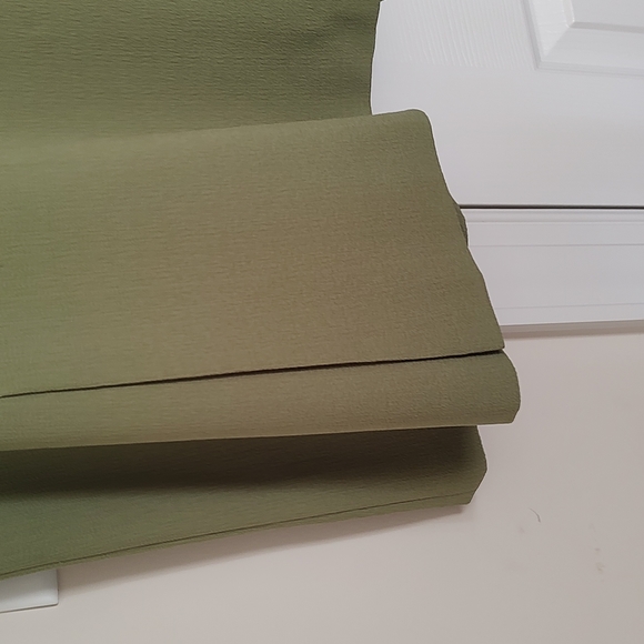 Liz Claiborne skirt suit light olive gorgeous - Picture 4 of 5